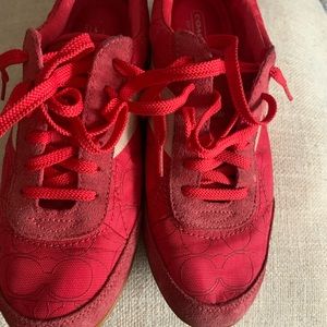 Tennis sneakers shoes